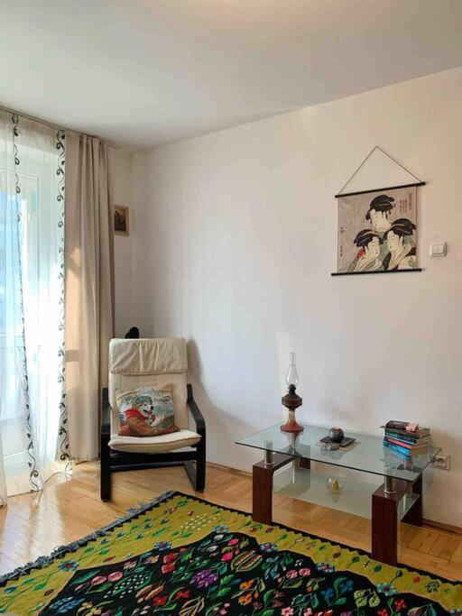 Central Apartment Muncii Area Netflix Bucarest Exterior foto